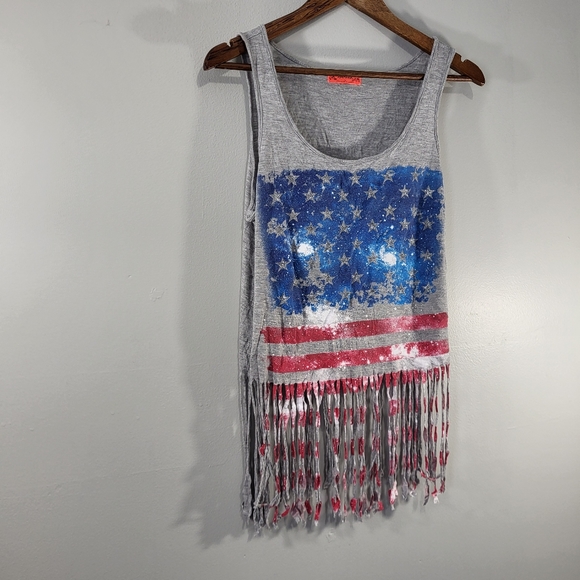 Spoiled Tops - Spoiled size large patriotic flag with fringes on bottom